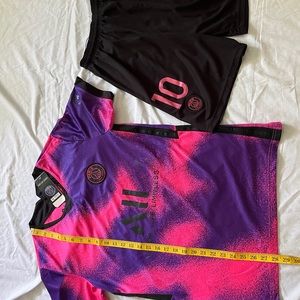 Paris St Germaine Premiere league soccer jersey Neymar Jr with shorts